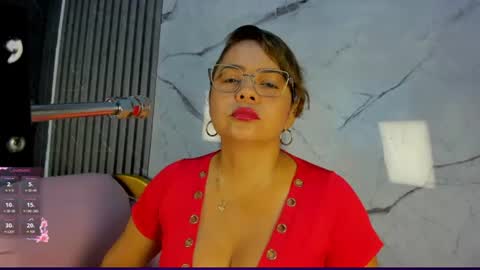 Snapshot of shayra_boobs2 chatting on 07.12.26 shayra_boobs2 online show from 07.12.26