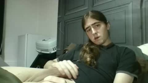 Snapshot of shaywoodtwink chatting on 12.22.25 Shay Edging online show from 12.22.25