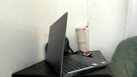 Snapshot of she_thick_n_sexxy chatting on 05.26.26 Thick babe online show from 05.26.26