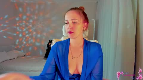 Snapshot of she_wolf1 chatting on 04.07.26 she_wolf1 online show from 04.07.26