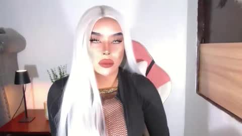 sheenafrost online show from 03.21.26