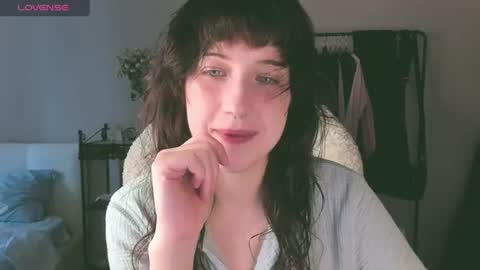 Snapshot of sheeny_shy chatting on 07.12.26 Chiara online show from 07.12.26