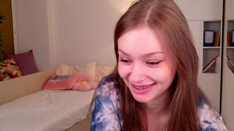 Snapshot of sheilla_pink chatting on 05.30.26 SHEILA online show from 05.30.26