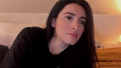 Snapshot of sheisallthat chatting on 10.29.25 sheisallthat online show from 10.29.25