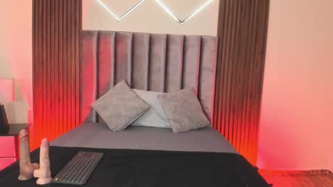 Snapshot of shelene_monrow chatting on 12.02.25 shelene_monrow online show from 12.02.25