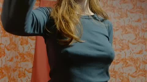 Erika online show from 01.04.25