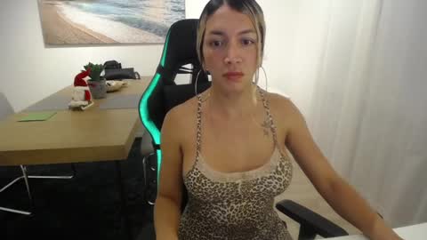 Shellsy H   online show from 12.27.24