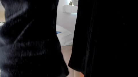 shelynna_azzul online show from 01.28.25