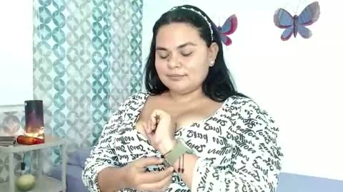 Shenoa online show from 04.28.26