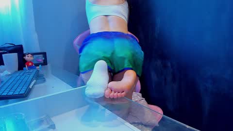 Snapshot of sherilkwang_ chatting on 12.12.24 .. Sherilk .. online show from 12.12.24