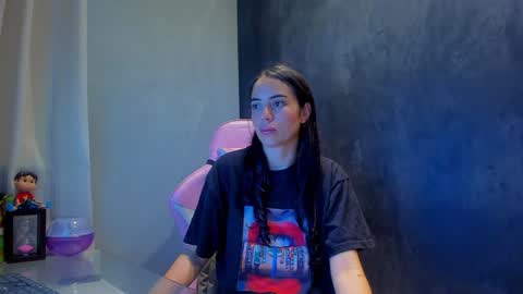 Snapshot of sherilkwang_ chatting on 01.07.25 .. Sherilk .. online show from 01.07.25