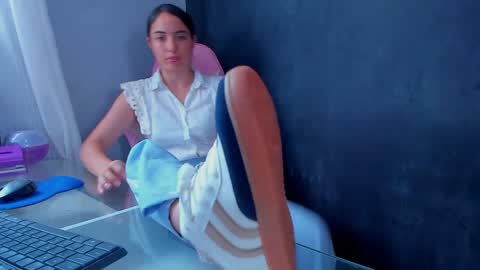 Snapshot of sherilkwang_ chatting on 02.09.25 .. Sherilk .. online show from 02.09.25