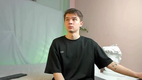 Max online show from 04.08.26