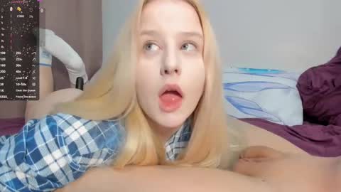 Snapshot of sherlystero chatting on 03.09.25 sher online show from 03.09.25