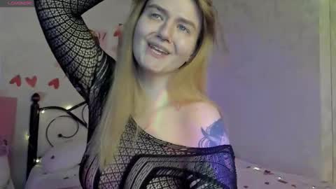 Snapshot of sherritate chatting on 02.15.26 Sherri online show from 02.15.26