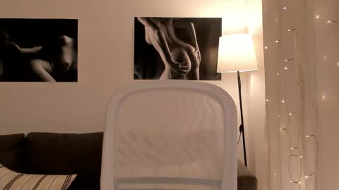 shesleepsnaked online show from 03.10.26