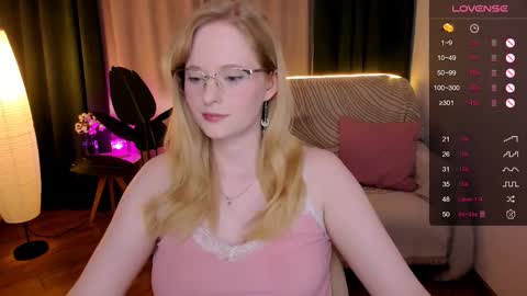 Hello guys my name is Aemilia online show from 09.23.25