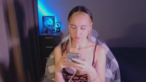 Snapshot of shey1i chatting on 12.02.25 Sheyli online show from 12.02.25