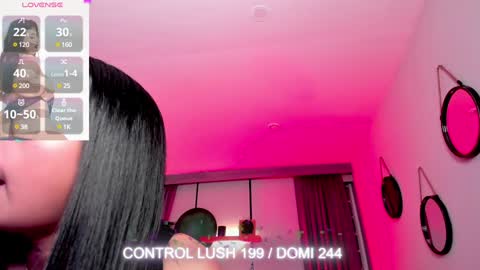 Snapshot of sheyla_hills_ chatting on 01.08.25 Sheyla online show from 01.08.25