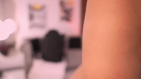 Sheyla Bakerr  online show from 10.15.25