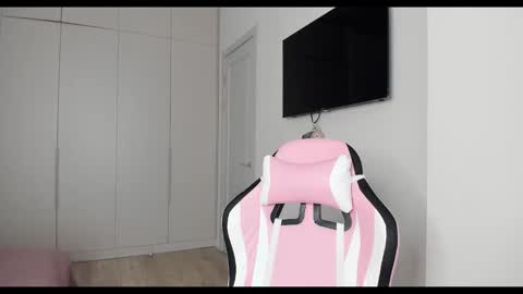 Snapshot of shineel chatting on 09.11.25 Shineel online show from 09.11.25