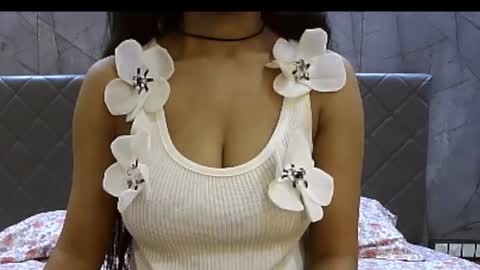 Snapshot of shiri_hot chatting on 11.21.25 Siri online show from 11.21.25