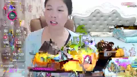 Shirleyni online show from 11.29.25