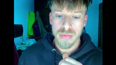 Snapshot of shirtless_dj chatting on 11.28.25 Cick Goreskin online show from 11.28.25