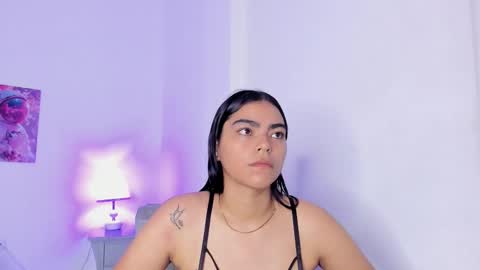 shizuka 11  online show from 10.31.25