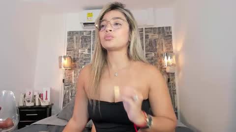 SHOFIA online show from 09.17.25