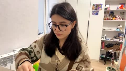 Marie online show from 04.11.26