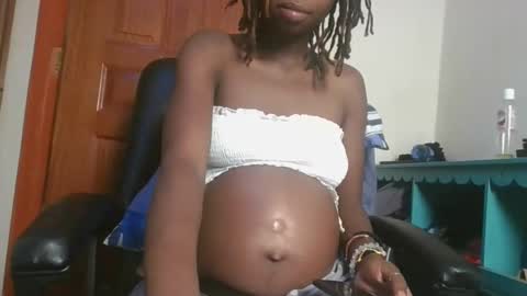 Snapshot of shortnswee254 chatting on 03.21.26 shortnswee254 online show from 03.21.26