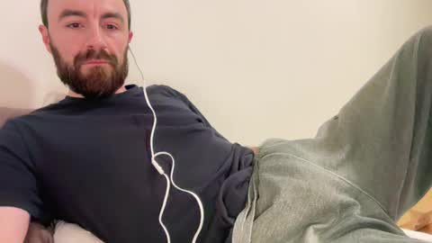 Snapshot of show_jizzness chatting on 12.28.24 show_jizzness online show from 12.28.24