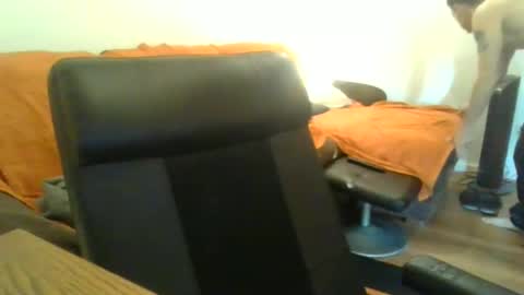 showherenow online show from 12.21.25