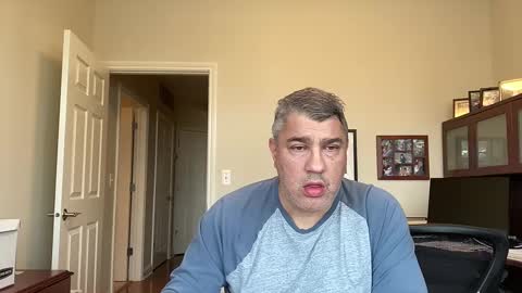 Chicago Guy online show from 12.02.24