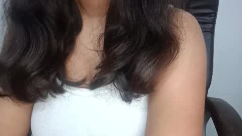 shreya_0 online show from 12.16.25