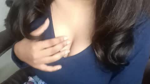 shreya_0 online show from 12.21.25