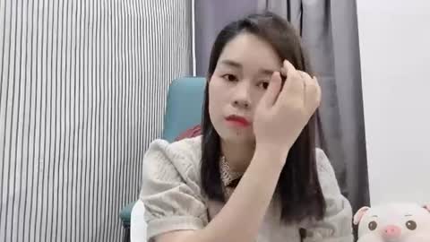 Snapshot of shshiko chatting on 06.25.26 Hua yi online show from 06.25.26