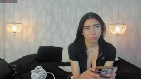 Snapshot of shumy_angels chatting on 10.20.25 ZUMY ANGELS online show from 10.20.25