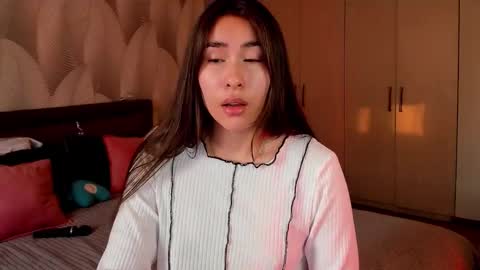 Snapshot of shy_bambiii chatting on 12.01.25 Mika online show from 12.01.25