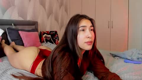 Snapshot of shy_bambiii chatting on 02.10.26 Mika online show from 02.10.26