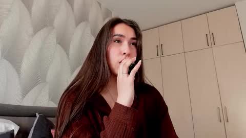 Snapshot of shy_bambiii chatting on 02.16.26 Mika online show from 02.16.26