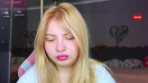 Molly online show from 02.25.25