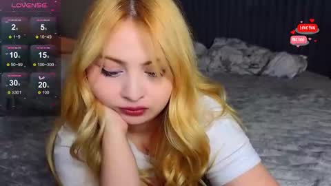 Molly online show from 03.10.25