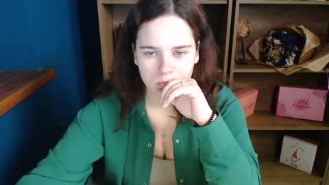 Snapshot of shy_lil chatting on 10.12.25 shy_lil online show from 10.12.25
