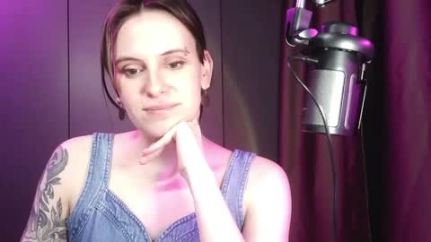 shy_miracle online show from 04.29.26