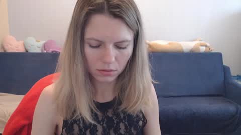 Snapshot of shy_moony chatting on 04.04.26 just Alex online show from 04.04.26