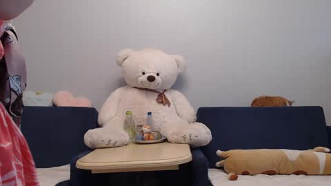 Snapshot of shy_moony chatting on 05.07.26 just Alex online show from 05.07.26