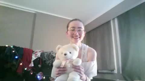 Shy Night Bat online show from 03.29.26