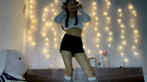 shy_pink_doll online show from 05.23.26